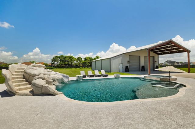 4203 Landon Lane, Baytown, TX 77523