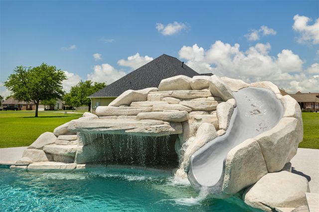 4203 Landon Lane, Baytown, TX 77523