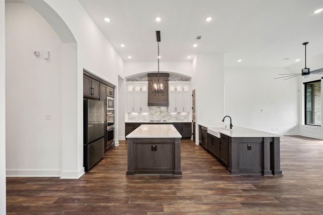 9010 Bayou Spring Court, Missouri City, TX 77459