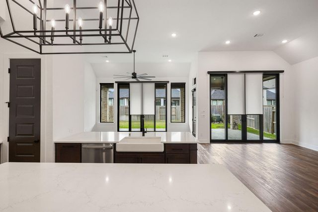 9010 Bayou Spring Court, Missouri City, TX 77459