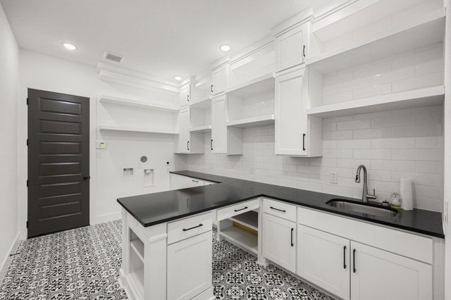 9010 Bayou Spring Court, Missouri City, TX 77459