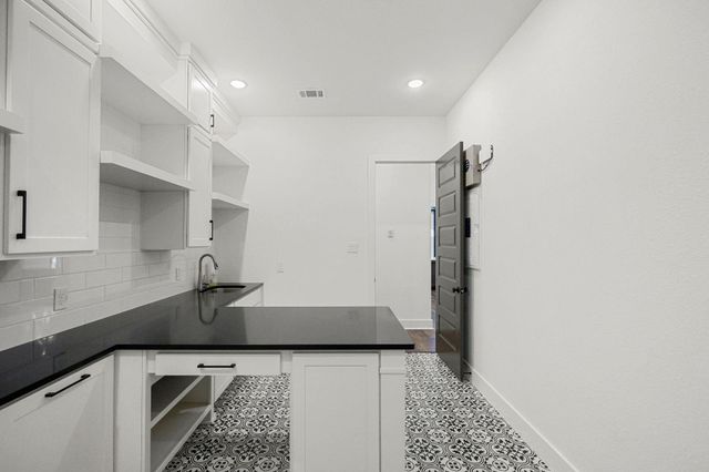 9010 Bayou Spring Court, Missouri City, TX 77459