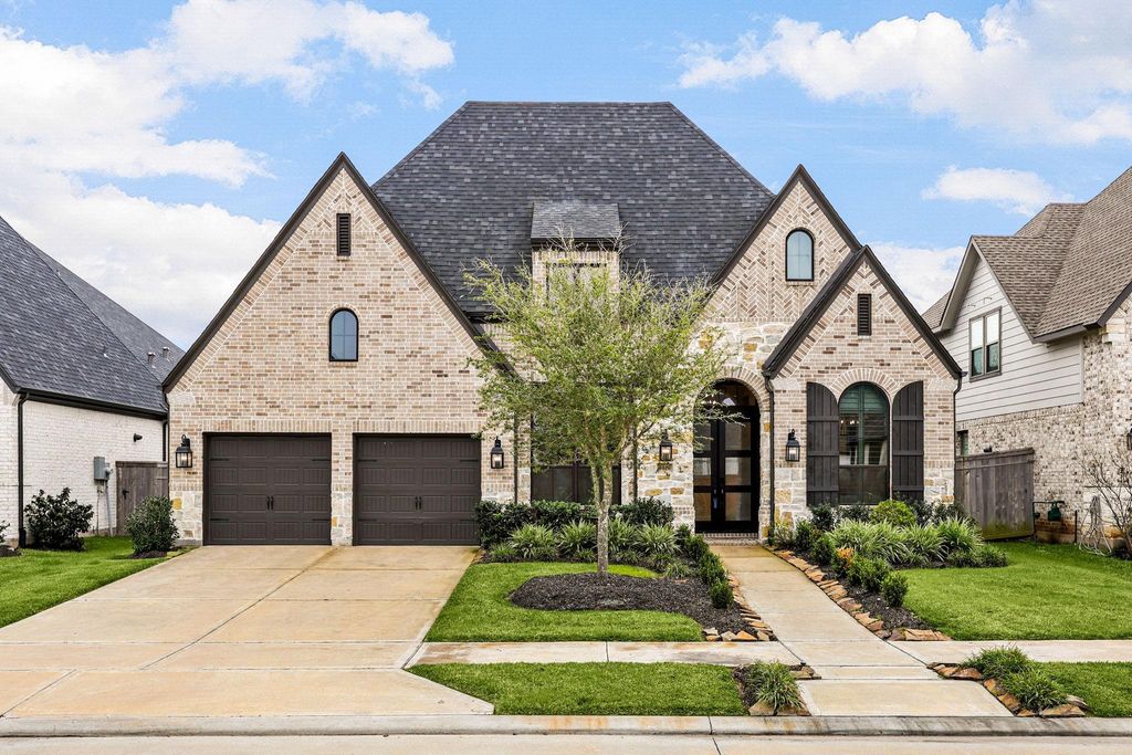 9010 Bayou Spring Court, Missouri City, TX 77459