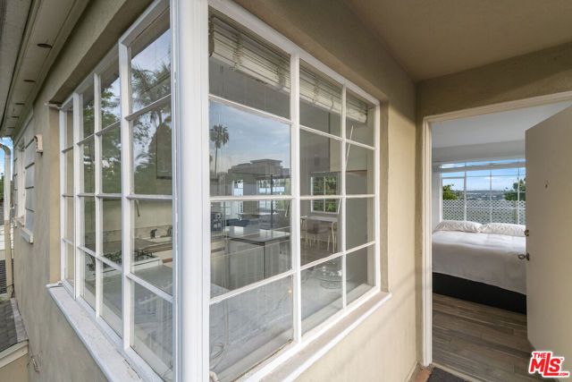 1211 Hilldale Avenue, West Hollywood, CA 90069