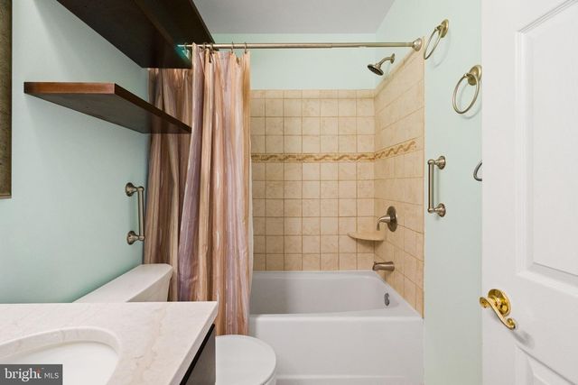 4066 CENTER AVE, Lafayette Hill, PA 19444