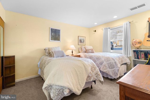 4066 CENTER AVE, Lafayette Hill, PA 19444