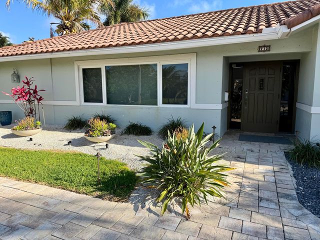 712 Forsyth Street, Boca Raton, FL 33487