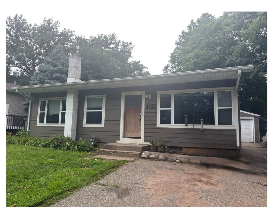 3832 Pershing Street SW, Prior Lake, MN 55372