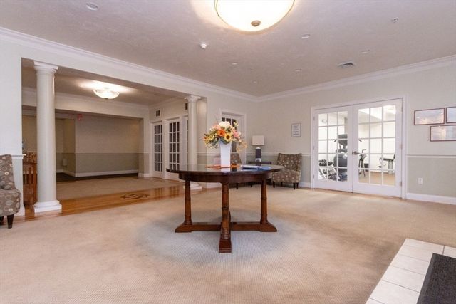 1 Lenox St 312, Norwood, MA 02062