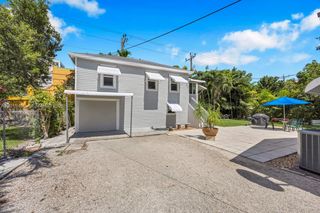 1351 SW 40th Ave 1/2, Miami, FL 33134