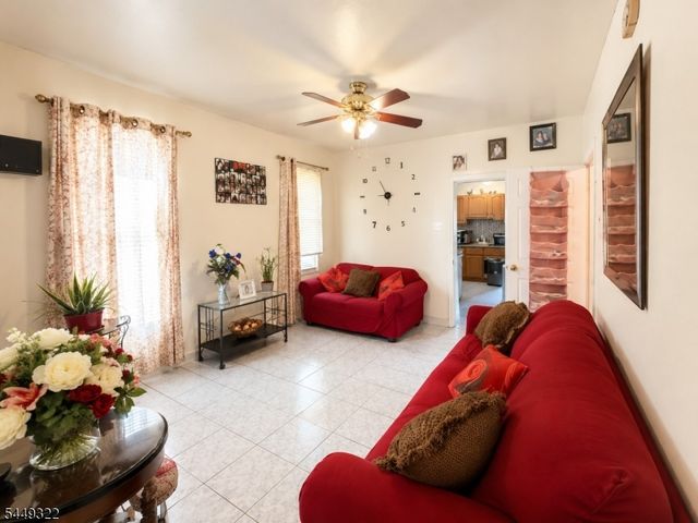 428 Livingston St, Elizabeth City, NJ 07206