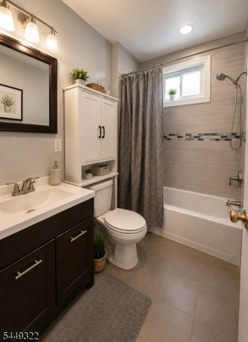 428 Livingston St, Elizabeth City, NJ 07206