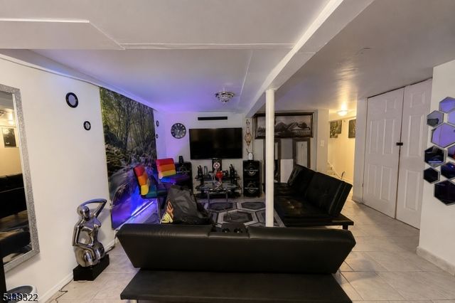 428 Livingston St, Elizabeth City, NJ 07206