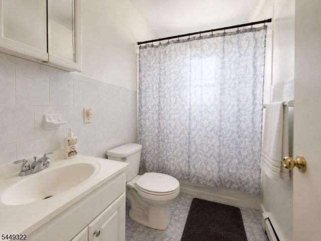 428 Livingston St, Elizabeth City, NJ 07206