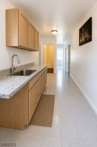 428 Livingston St, Elizabeth City, NJ 07206