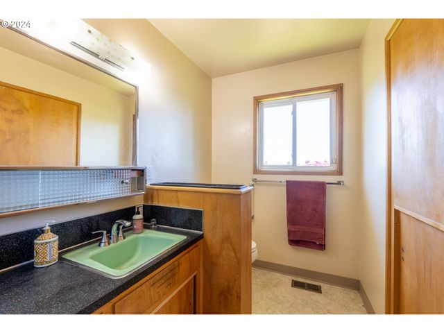 7915 Se 112TH Ave, Portland, OR 97266