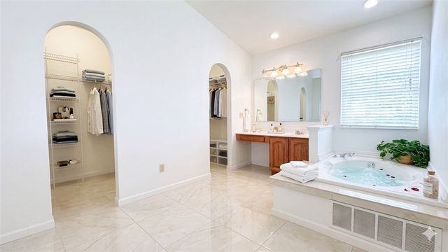 440 Chapeldale Dr, Upper Burrell, PA 15613