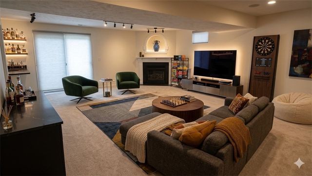 440 Chapeldale Dr, Upper Burrell, PA 15613