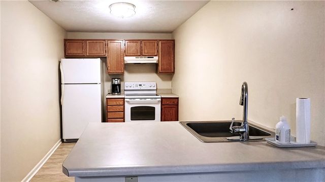 440 Chapeldale Dr, Upper Burrell, PA 15613