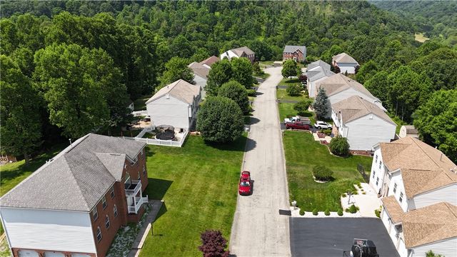 440 Chapeldale Dr, Upper Burrell, PA 15613