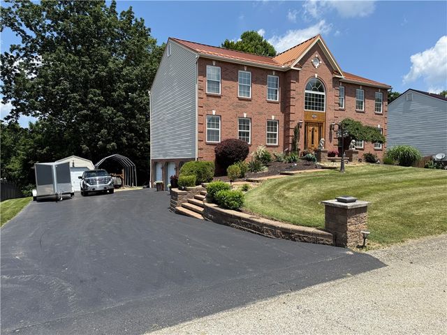 440 Chapeldale Dr, Upper Burrell, PA 15613
