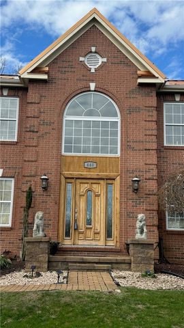 440 Chapeldale Dr, Upper Burrell, PA 15613