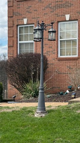 440 Chapeldale Dr, Upper Burrell, PA 15613