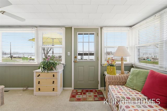 16527 Lakeview Street, Spring Lake, MI 49456