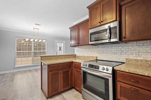 218 Guyett Avenue, Hinesville, GA 31313