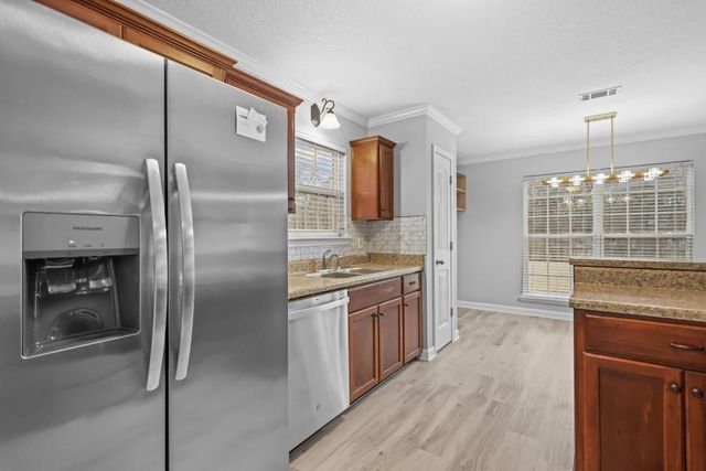 218 Guyett Avenue, Hinesville, GA 31313