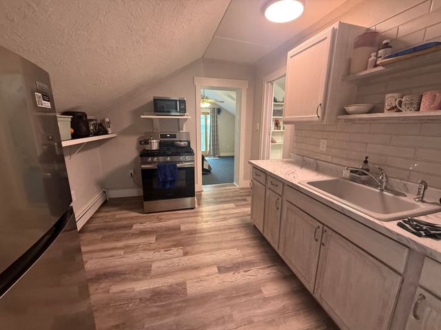 154 Broadsound Ave 2, Revere, MA 02151