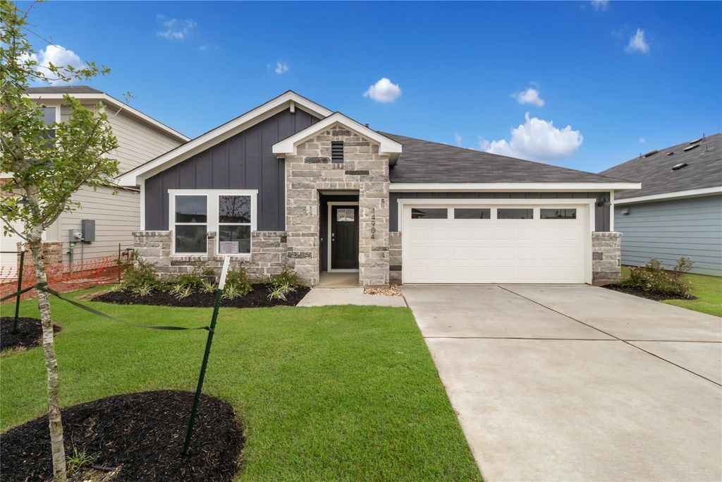 18101 Purple Top LN, Manor, TX 78653