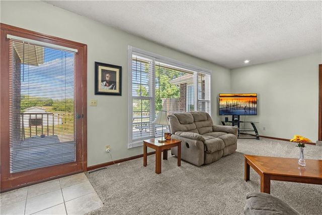 3602 S Sweeney Road, Grain Valley, MO 64029