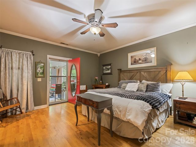 7 Bage Street, Waynesville, NC 28786