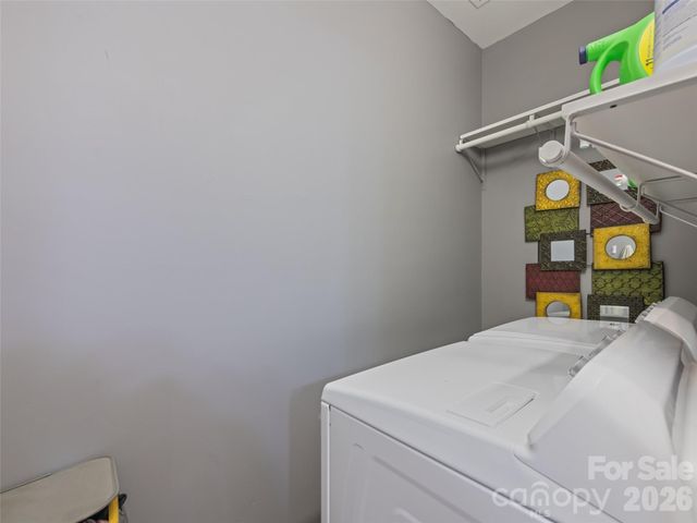 7 Bage Street, Waynesville, NC 28786