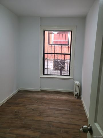 1309 Seneca Avenue, Bronx, NY 10474
