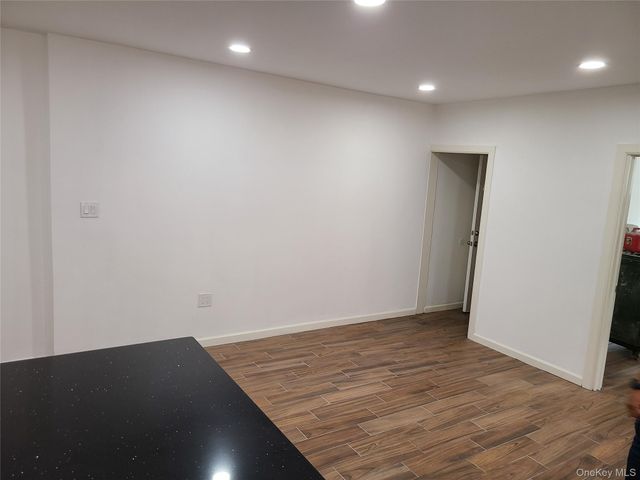 1309 Seneca Avenue, Bronx, NY 10474