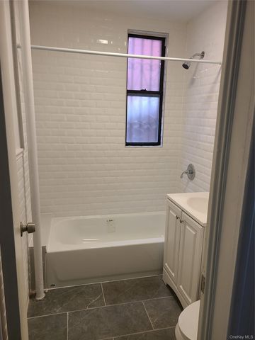 1309 Seneca Avenue, Bronx, NY 10474