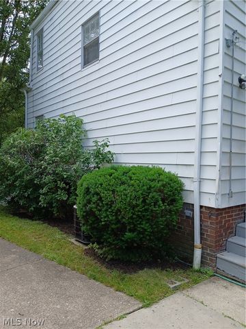 4313 Prasse Road, South Euclid, OH 44121