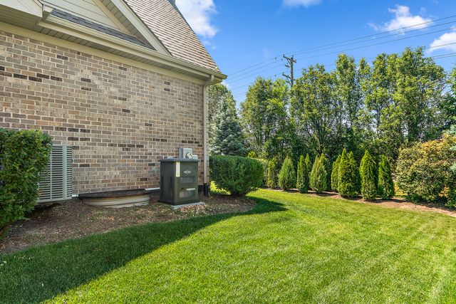 9868 Folkers Drive, Frankfort, IL 60423