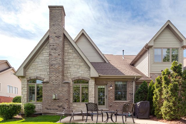 9868 Folkers Drive, Frankfort, IL 60423