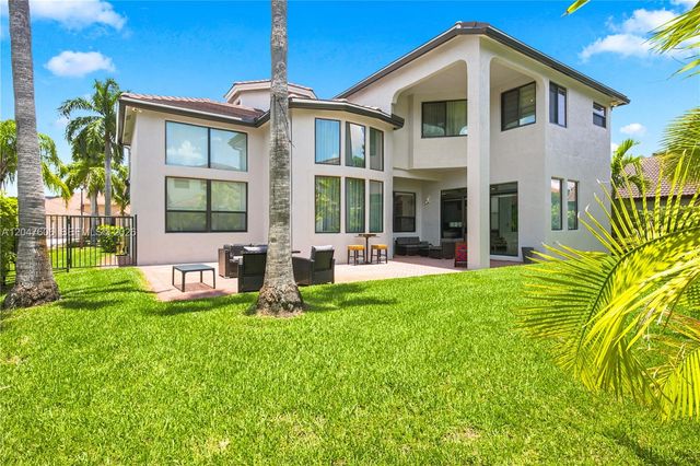 3061 SW 189th Ter, Miramar, FL 33029