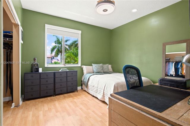 3061 SW 189th Ter, Miramar, FL 33029