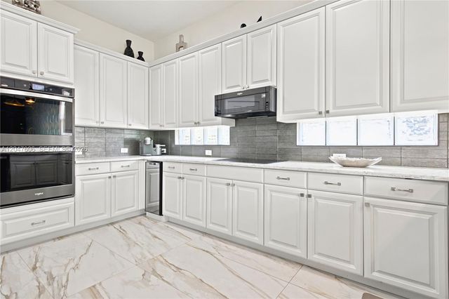 3061 SW 189th Ter, Miramar, FL 33029
