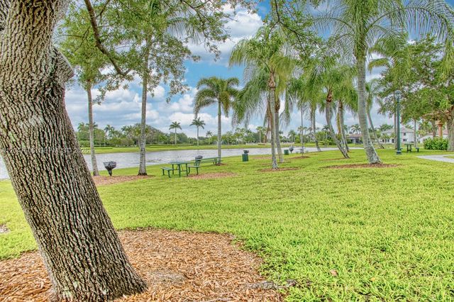 3061 SW 189th Ter, Miramar, FL 33029