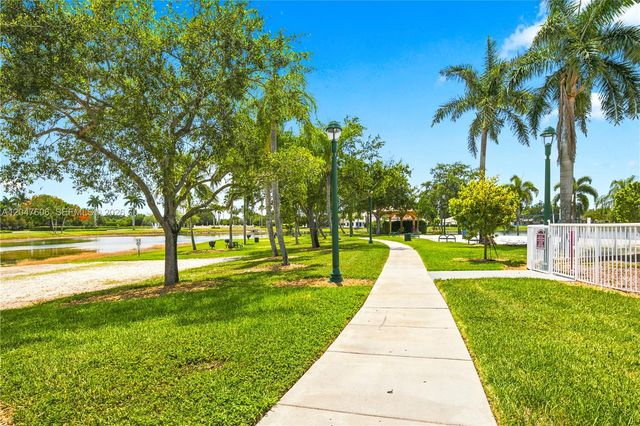 3061 SW 189th Ter, Miramar, FL 33029