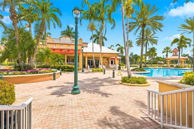 3061 SW 189th Ter, Miramar, FL 33029