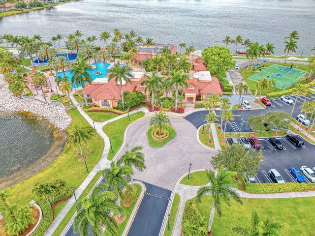 3061 SW 189th Ter, Miramar, FL 33029