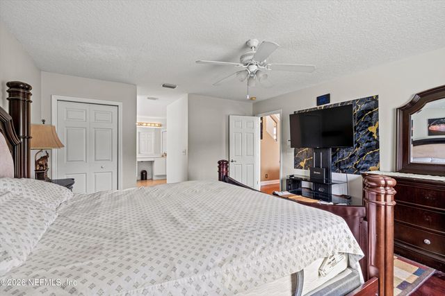 1754 TALL TREE Drive E, Jacksonville, FL 32246