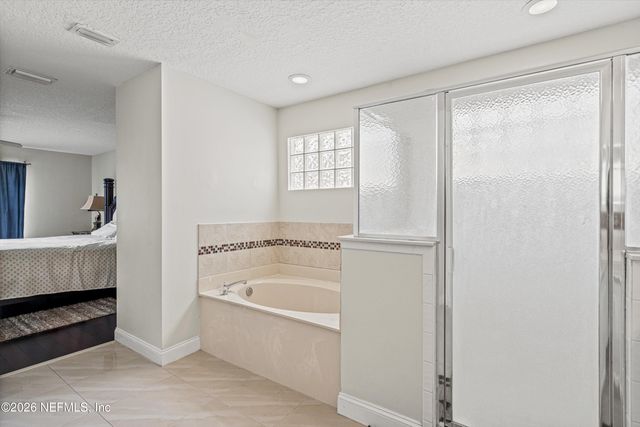 1754 TALL TREE Drive E, Jacksonville, FL 32246